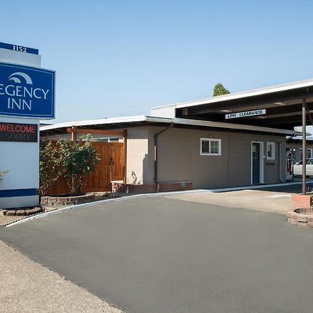 Regency Inn Springfield Dış mekan fotoğraf